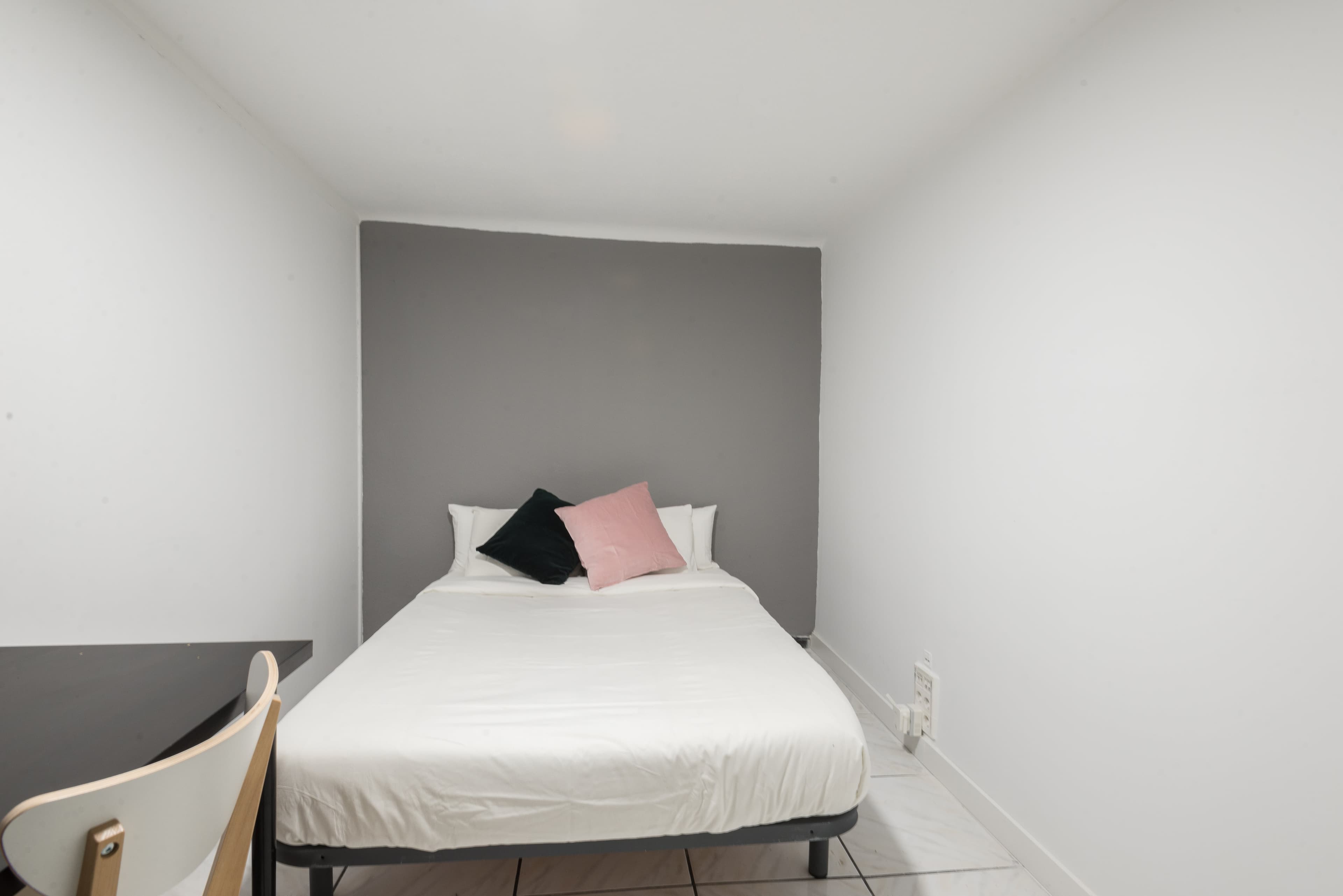 Marketing picture of unit ES-15-011-001-11H