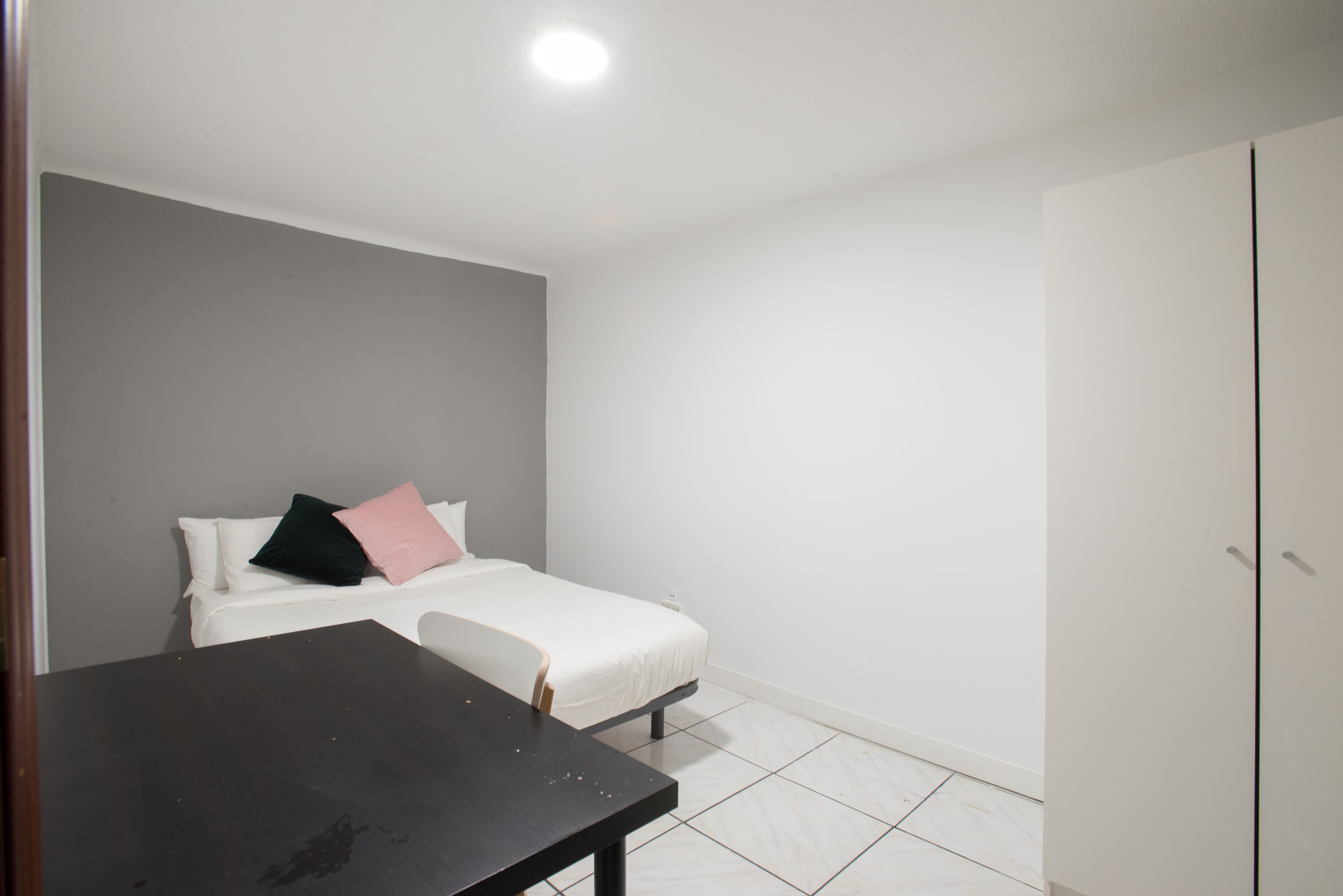 Picture of unit ES-15-011-001-11H