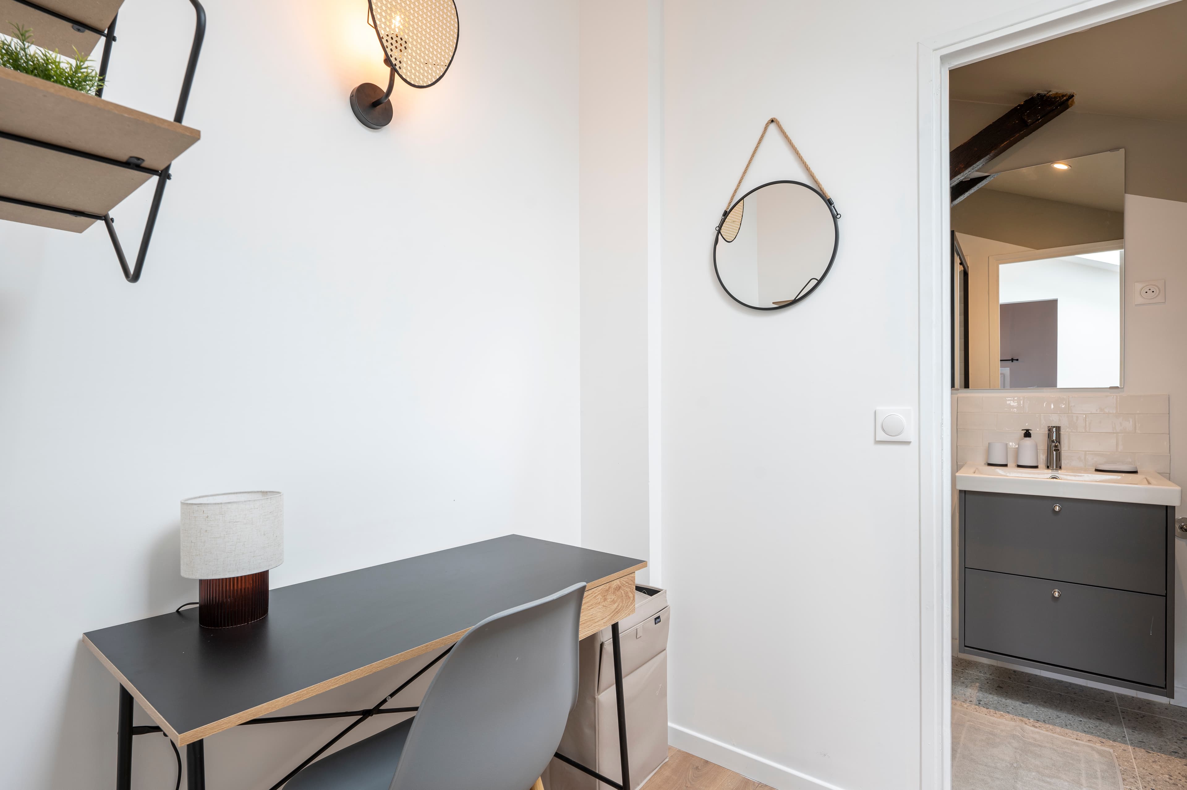 Picture of unit FR-18-011-001-013