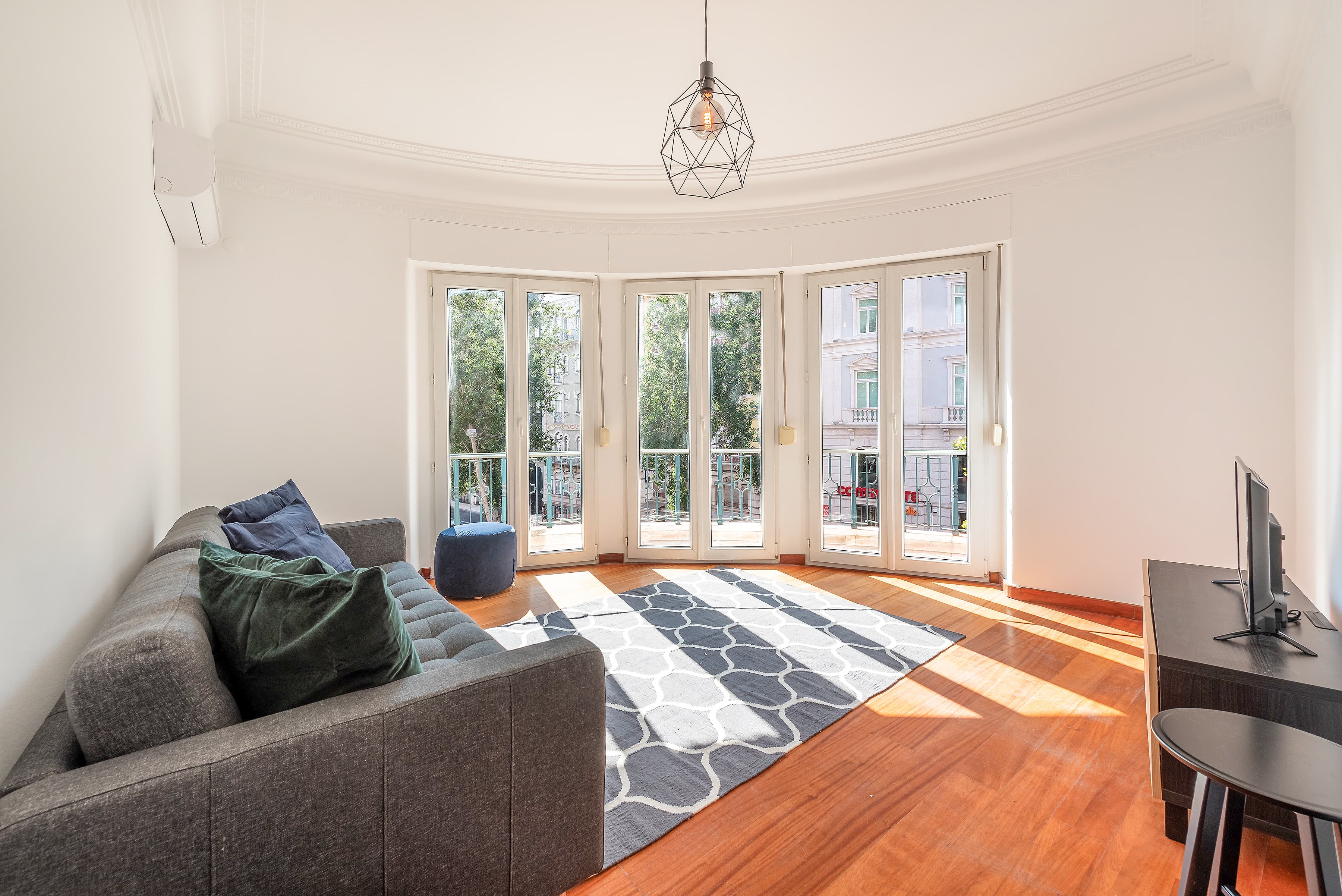 Picture of unit PT-17-003-001-01H