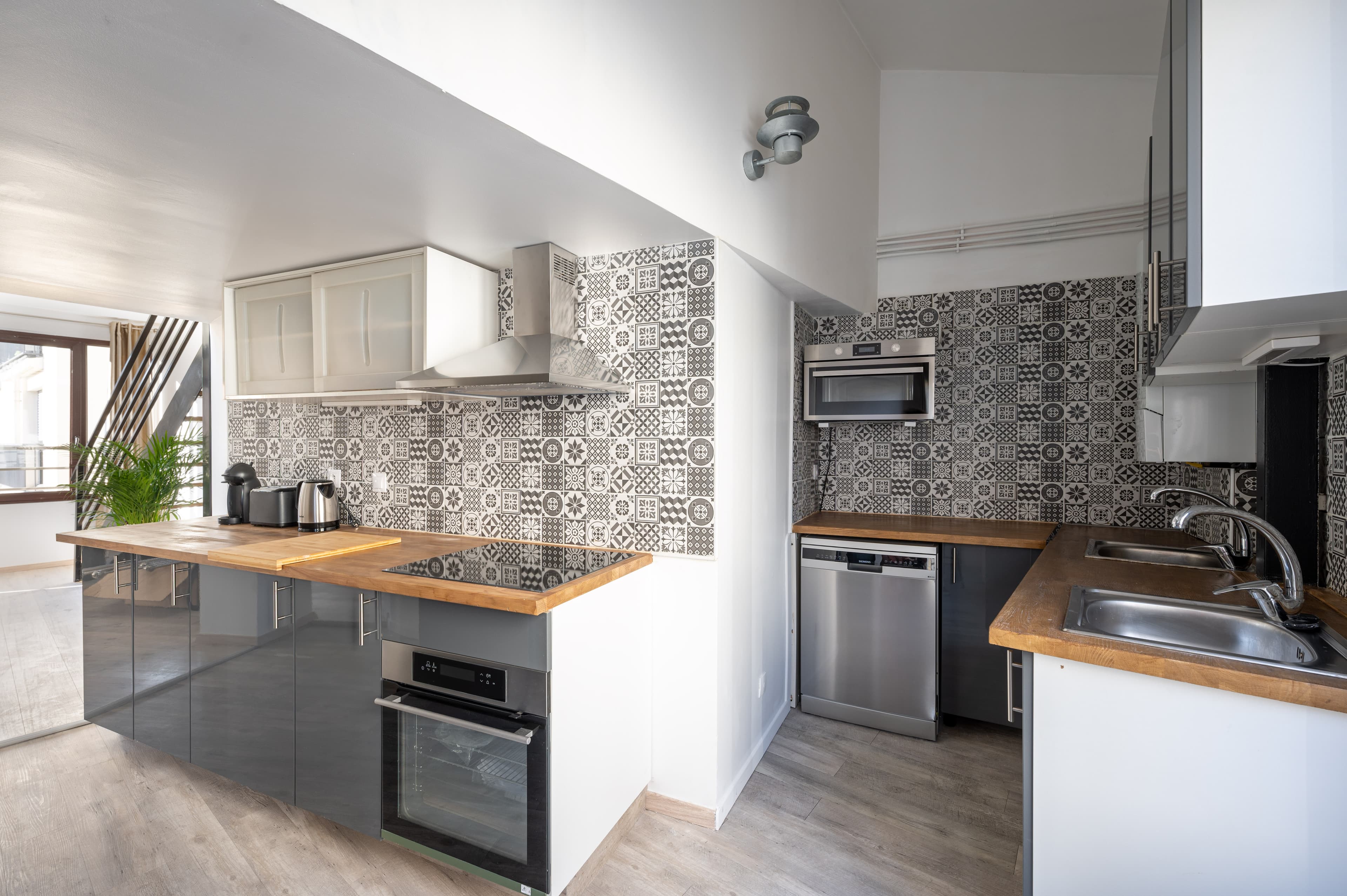 Picture of unit FR-18-001-001-04H