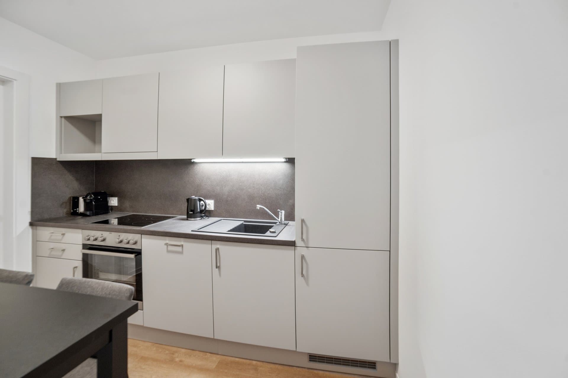 Picture of unit AT-21-001-001-01